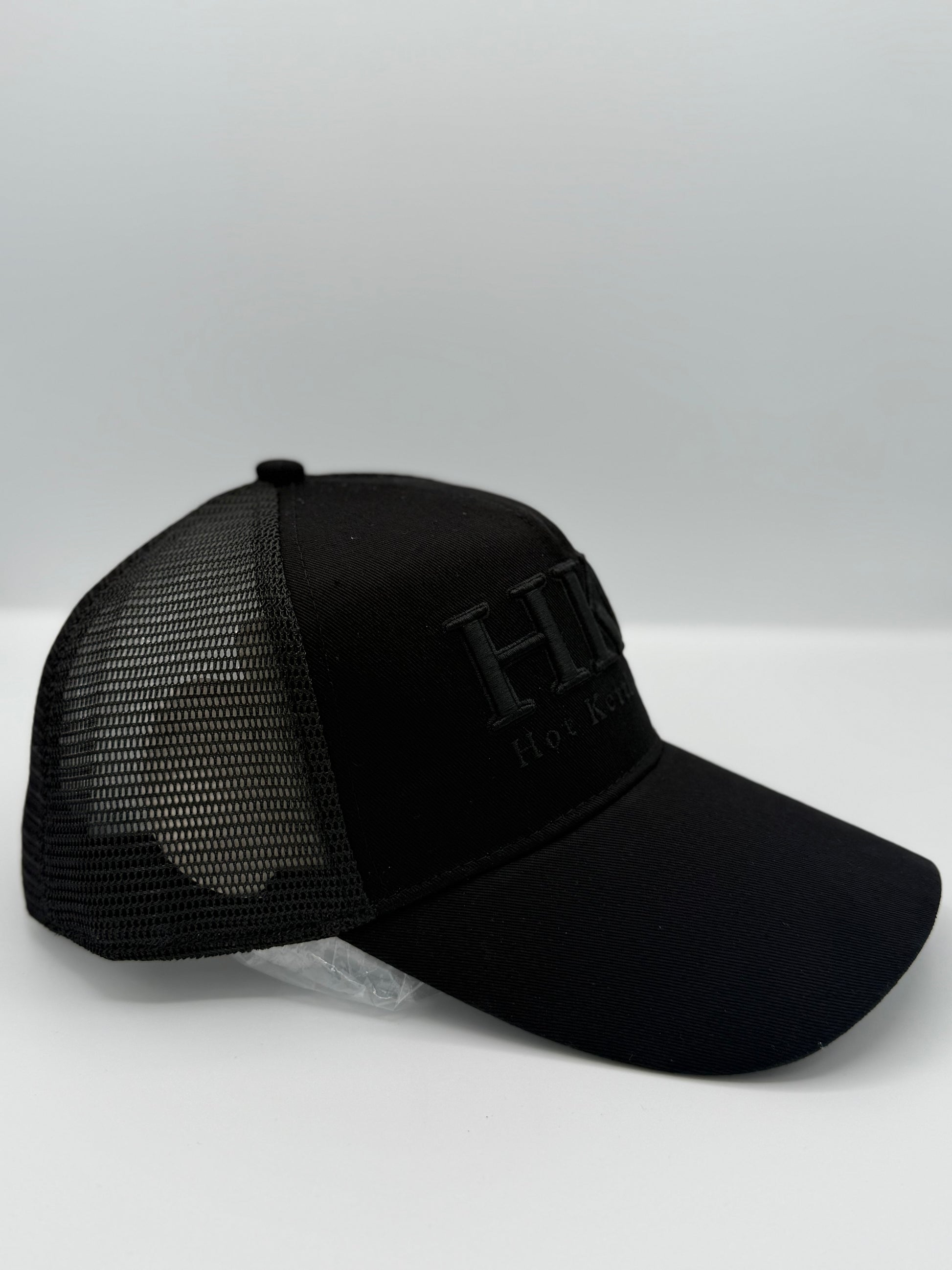 HKC Signature Kettle Lid — All Black. All Class.