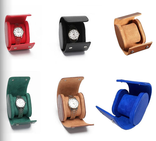 Black single watch roll